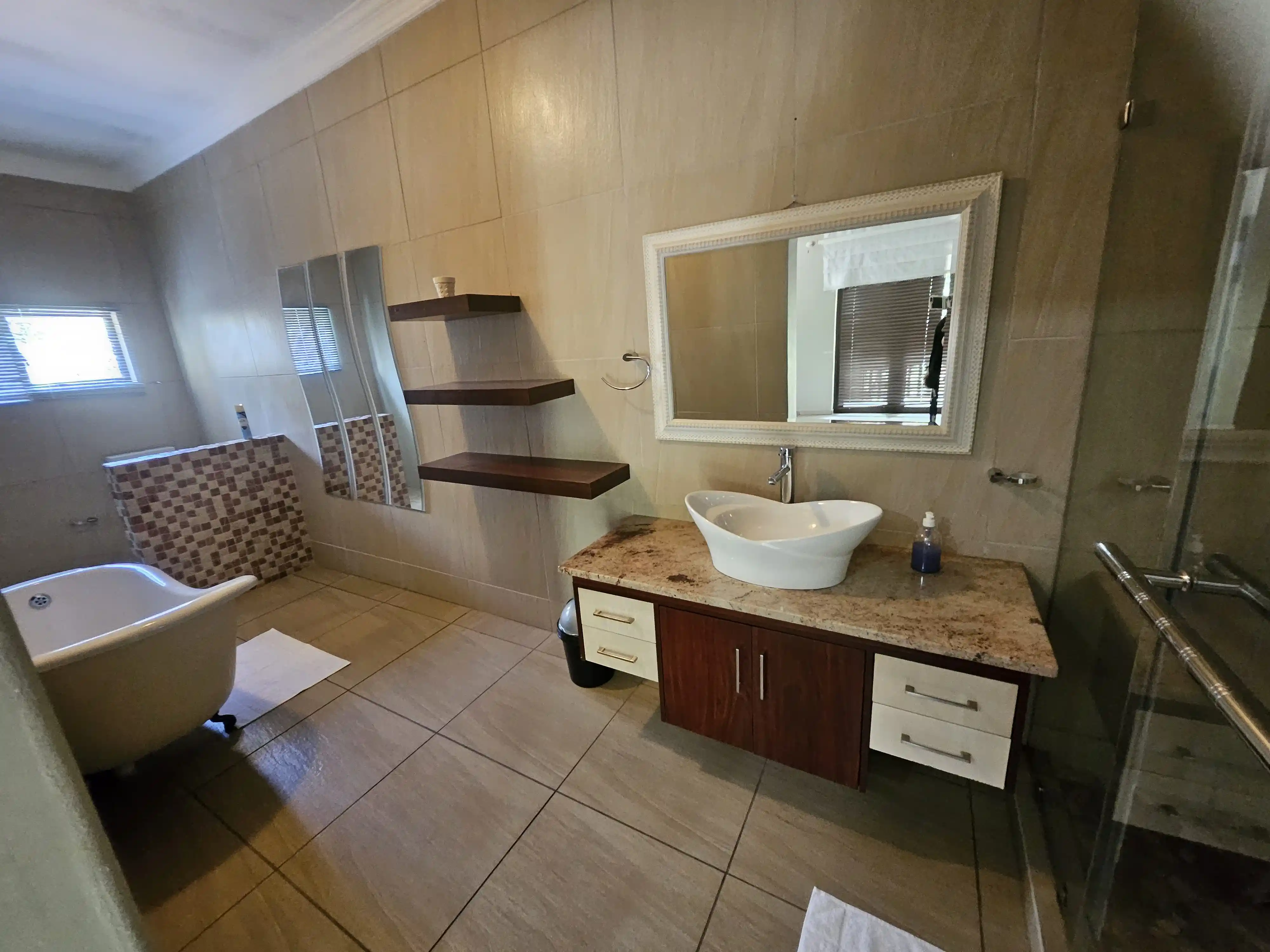 Luxury Koro Creek Accomodation