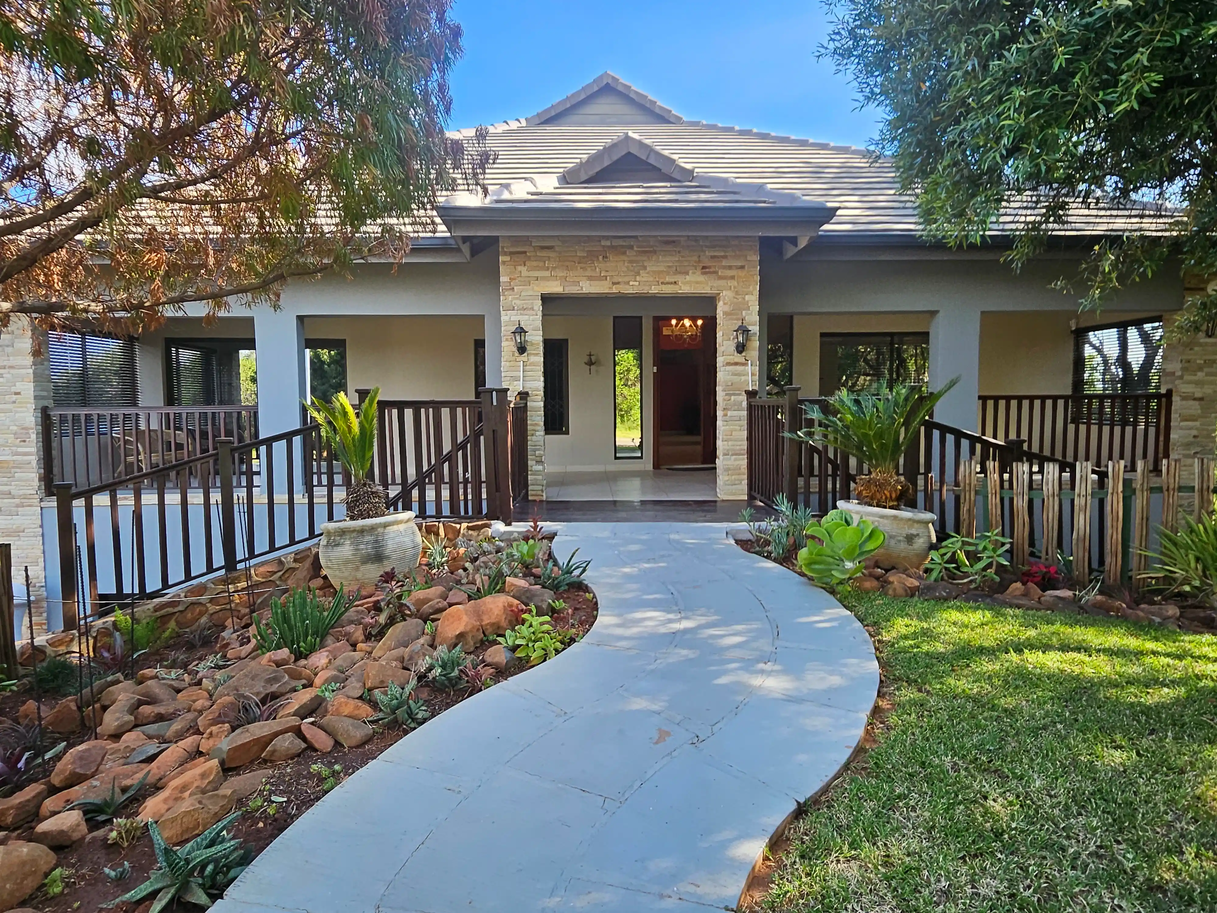 Luxury Guesthouse in Koro Creek - Modimolle